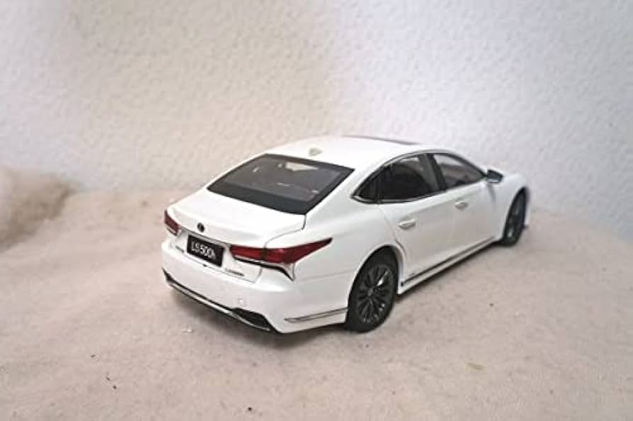 ミニカー LEXUS LS500h 1/18 AUTOart 1/18 レクサス LS500h （ブラック ※インテリア・カラー